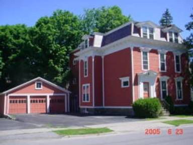 Main picture of 4 W Pleasant St