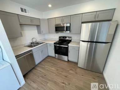 Main picture of 137 N Phyllis Apartments