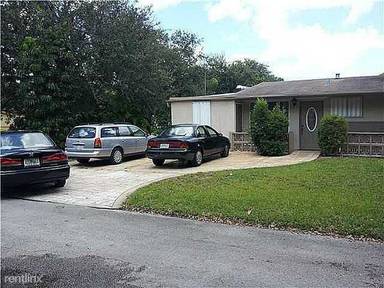 Main picture of 1301 N 64th Ave