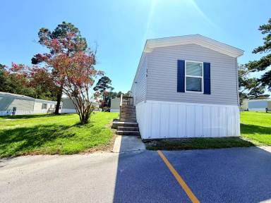 Main picture of 553 Corbin St