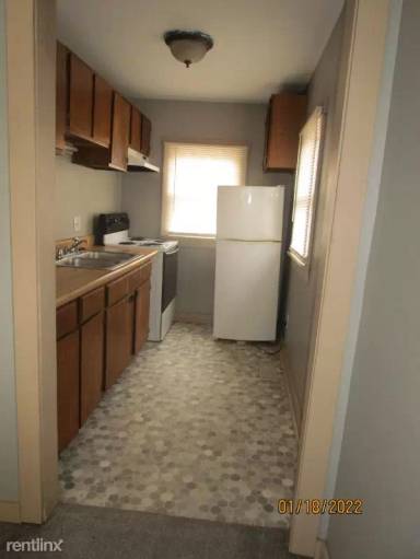 Main picture of 1203 W 1st St