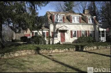 Main picture of 240 Noroton Ave