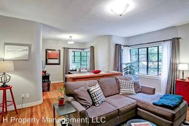 Main picture of 1933 Dryden Rd