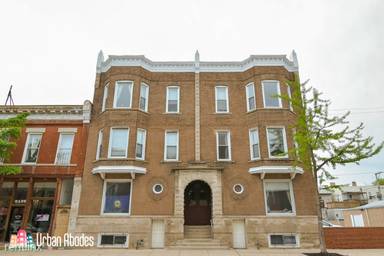 Main picture of 2143 W Chicago Ave