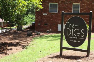 Main picture of 210 Cochran Rd