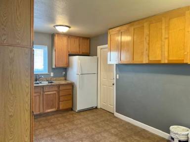 Main picture of 374 Burton Ave