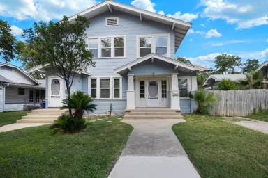 Main picture of 1107 W Mistletoe Ave