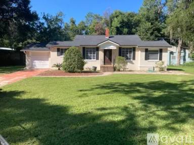 Main picture of 5758 Milmar Dr N