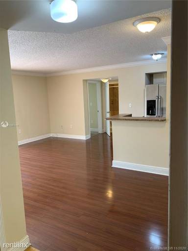 Main picture of 15221 SW 80th St