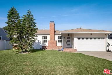 Main picture of 10345 Parr Ave