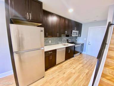 Main picture of 1523 W Girard Ave
