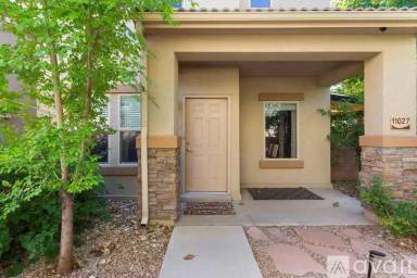 Main picture of 11027 Marina Gate Trl NE
