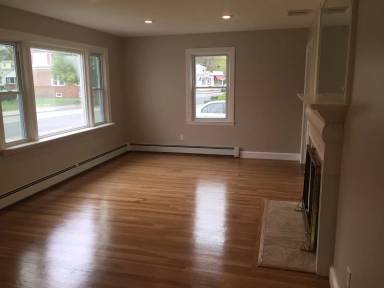 Main picture of 595 Admiral St