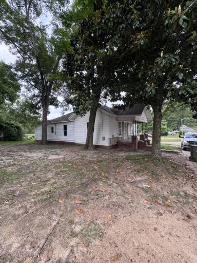 Main picture of 632 Taggart Ave