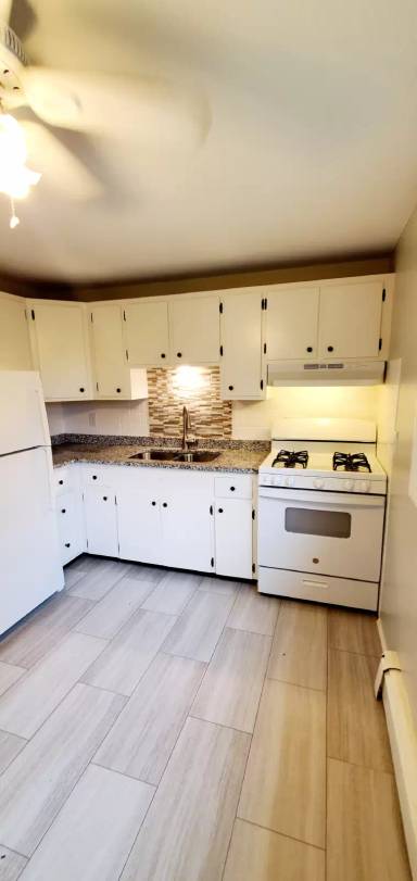 Main picture of Tucker Road - 4