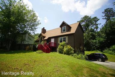 Main picture of 10109 Oak Creek Ln