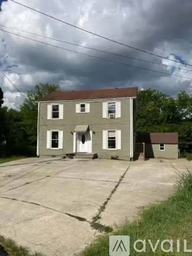 Main picture of 814 Glade View Ct