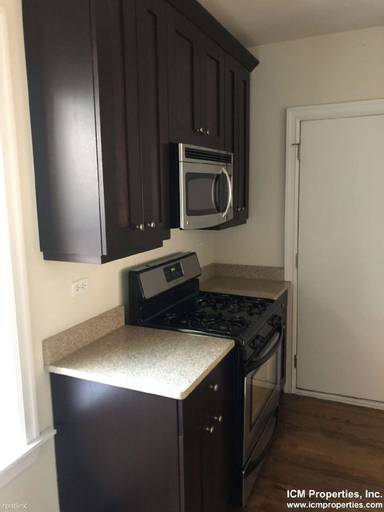 Main picture of 3808 N Sheffield Ave