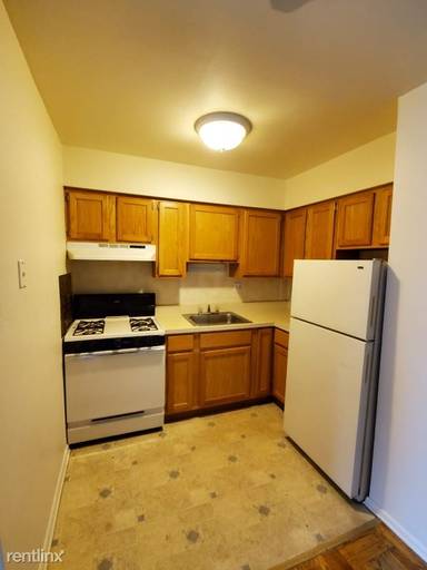 Main picture of 501 N White Horse Pike