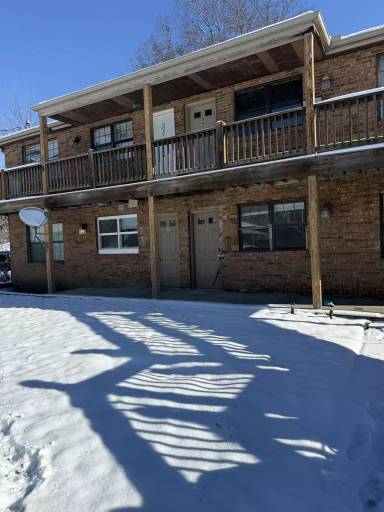 Main picture of 204 S Jefferson St