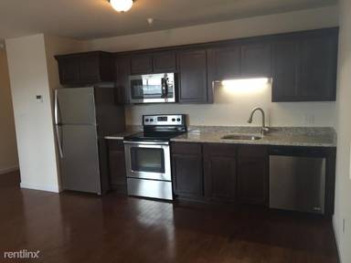 Main picture of 50 S Pearl St