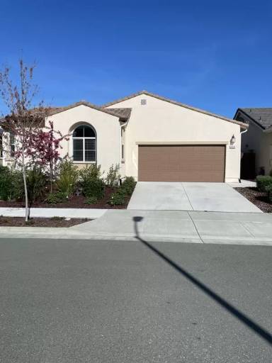 Main picture of 5820 Kristina Pl