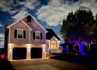 Main picture of 5404 NE Holiday Dr