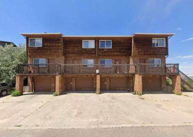 Main picture of 2151 E Bridge St