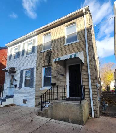 Main picture of 401 Chestnut St