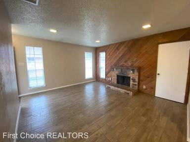 Main picture of 417 Gatewood Rd