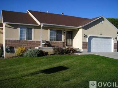 Main picture of 2136 W Theresa Cv