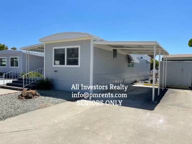 Main picture of 141 Douglas Dr