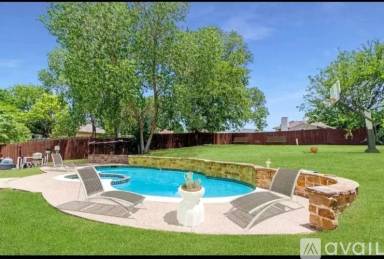Main picture of 707 Creekside Dr