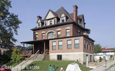 Main picture of 304 S Graham St