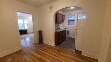 Main picture of 12 Bower Hill Rd