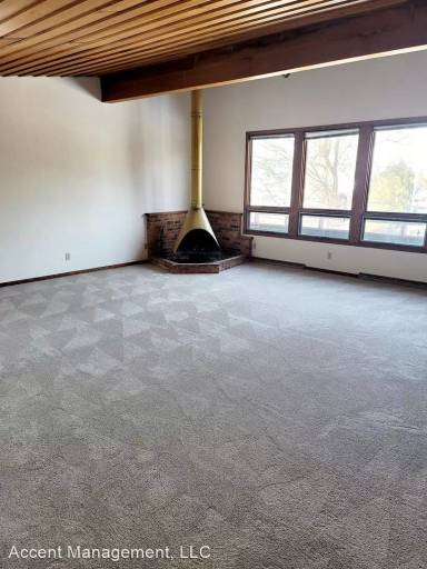 Main picture of 1805 Waunona Way