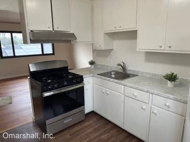 Main picture of 956 Hensley Ave