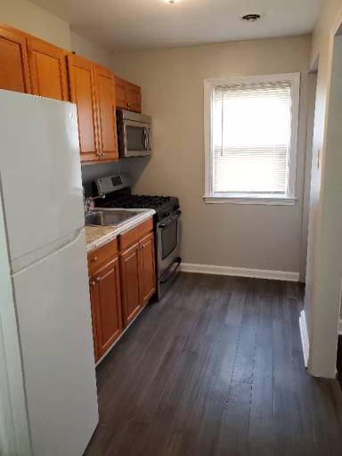 Main picture of 952 Argonne Dr