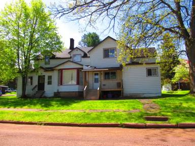 Main picture of 411 E Longyear St