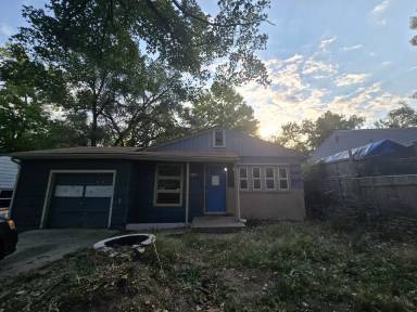 Main picture of 3136 SE Emerson St