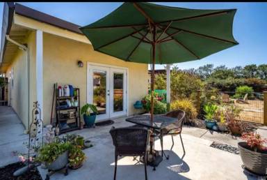 Main picture of 537 Mountain View Ave