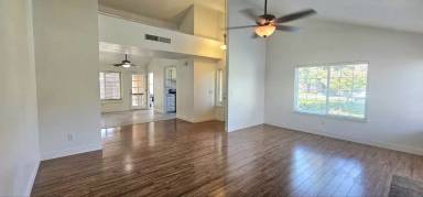 Main picture of 2366 Los Altos Ave