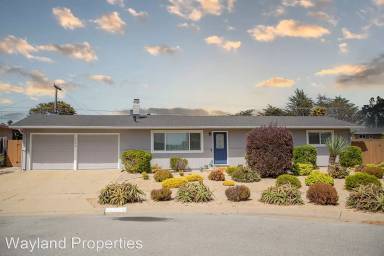 Main picture of 3196 Martin Cir
