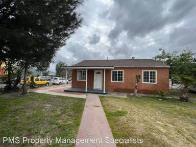 Main picture of 12836 Van Nuys Blvd