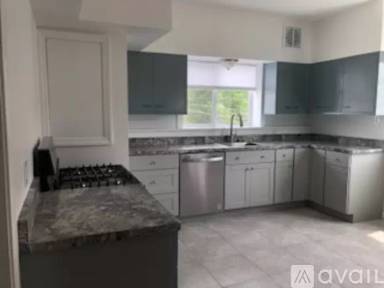 Main picture of 409 Mulberry St