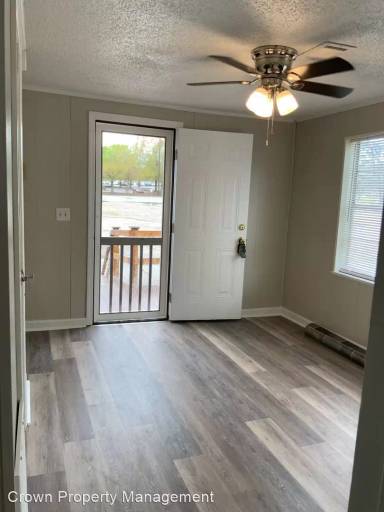 Main picture of 69 Lexington Dr
