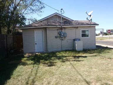 Main picture of 1911 S Hayden St