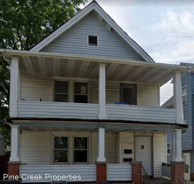 Main picture of 3111 W 90th St