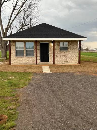 Main picture of 42 Chapman Rd