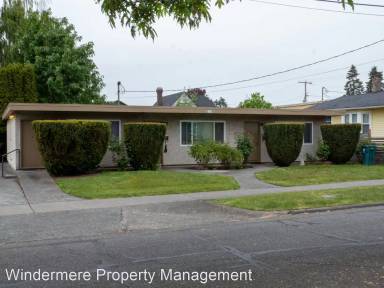 Main picture of 2115 C St